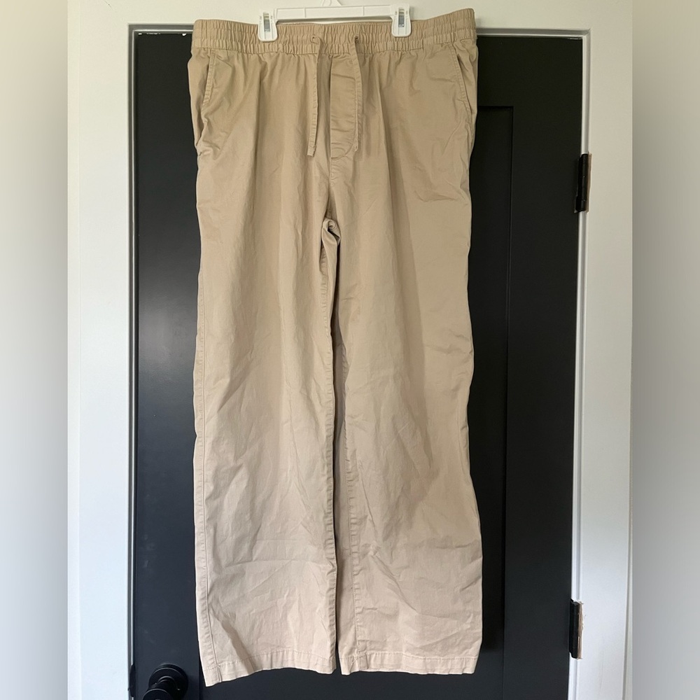Men’s H&M Relaxed Fit Tan Pants Size Large